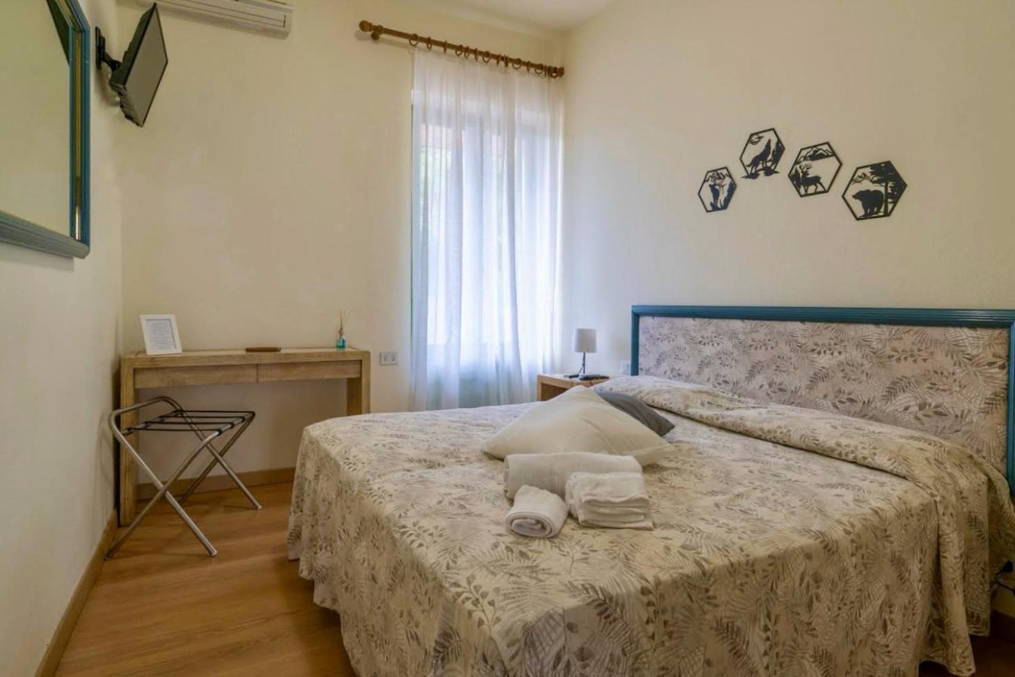 Tana Del Cinghiale Hotel Tirli