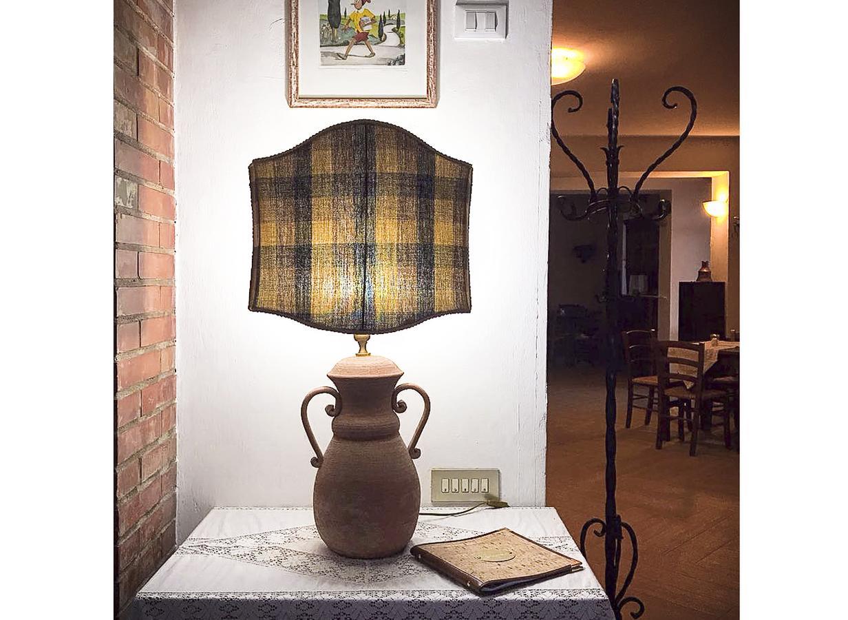 Tana Del Cinghiale Hotel Tirli
